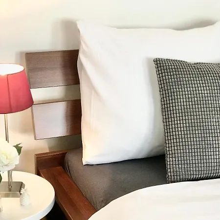 Apartman Holeckova 아파트
