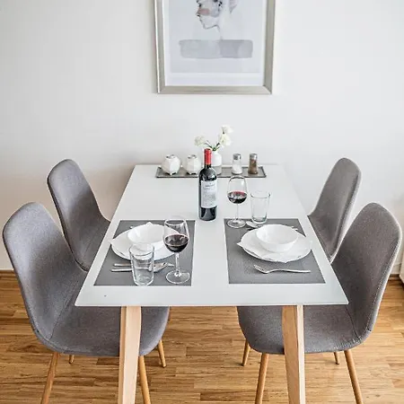 아파트 Apartman Holeckova 체스케부데요비체